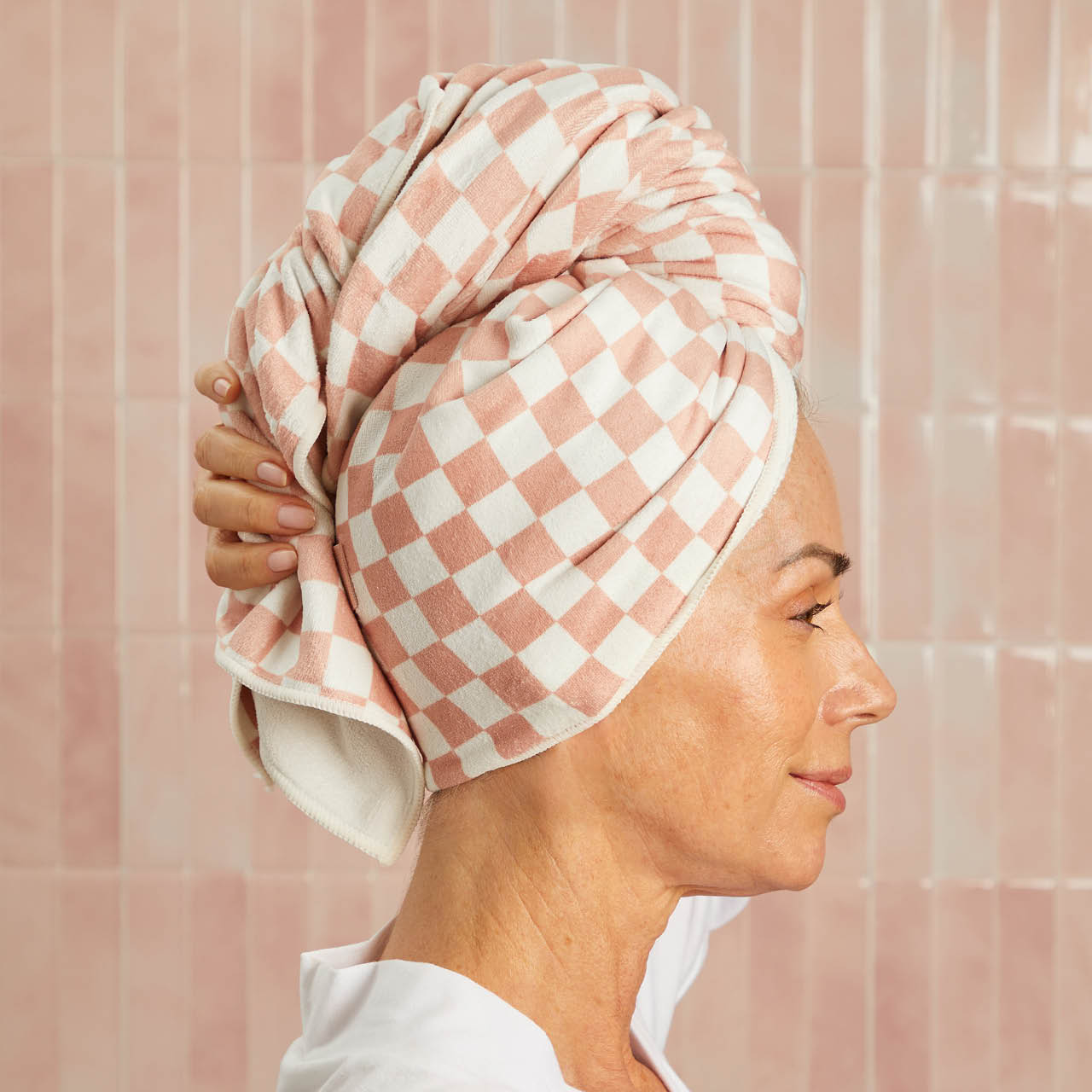 60695-XL-QuickDryHairTowelWrap-Model-Cleanse-TerracottaChecker-8-1280x1280px.jpg
